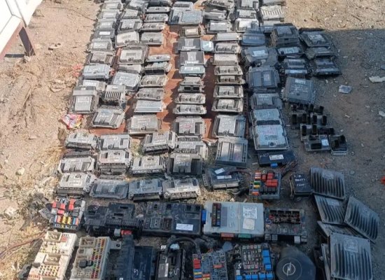 850 adet motor beyinleri üst üste
