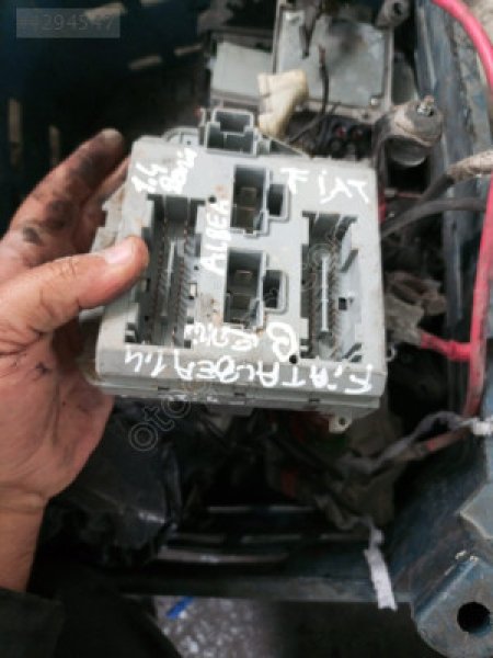 fiat 1.4 benzinli sigorta kutusu