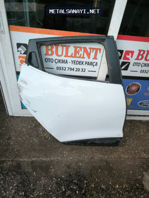 Renault Clio 4 sağ arka kapı orijinal çıkma dolu