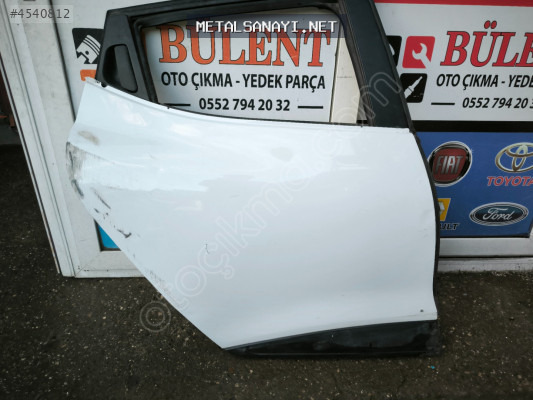 Renault Clio 4 sağ arka kapı orijinal çıkma dolu