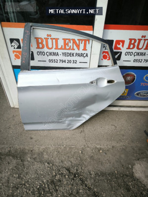 Hyundai Accent Blue sol arka kapı orijinal çıkma