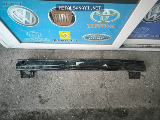 Renault Clio 5 ön tampon demiri orijinal çıkma