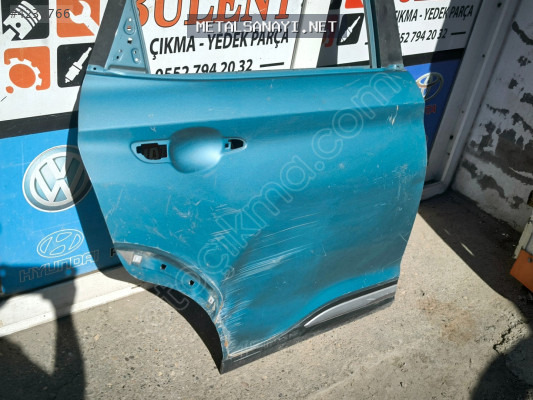 Hyundai Kona sağ arka kapı orijinal çıkma
