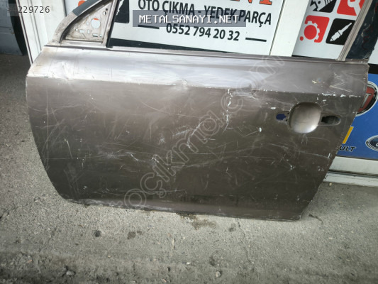 Kia cee'd sol ön kapı orijinal çıkma