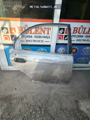 Kia Sephia sağ arka kapı orijinal çıkma