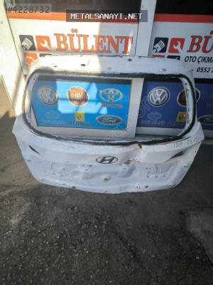Hyundai İ30 bagaj kapağı orijinal çıkma