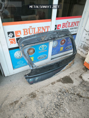 Hyundai Bayon bagaj kapağı orijinal çıkma