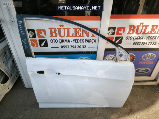 Hyundai Accent Blue sağ ön kapı orijinal çıkma