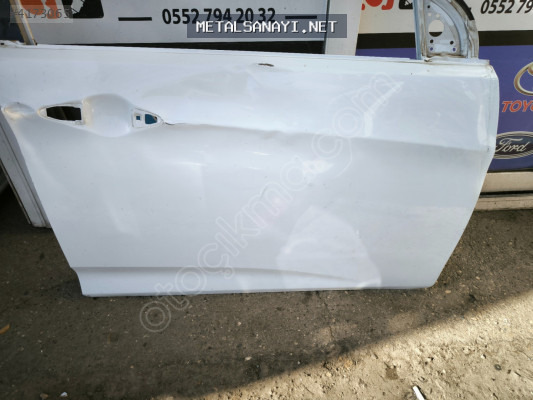 Hyundai Accent Blue sağ ön kapı orijinal çıkma