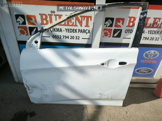 Hyundai Accent Blue sol ön kapı