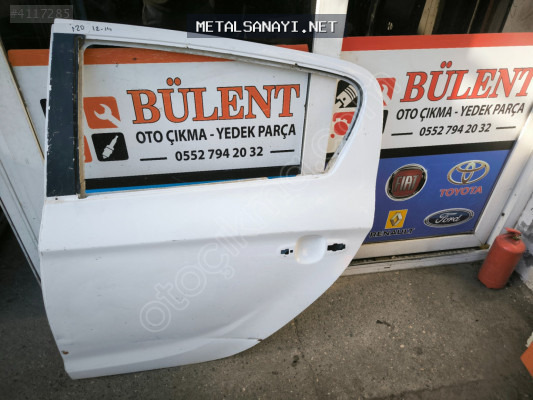 Hyundai İ20 sol arka kapı
