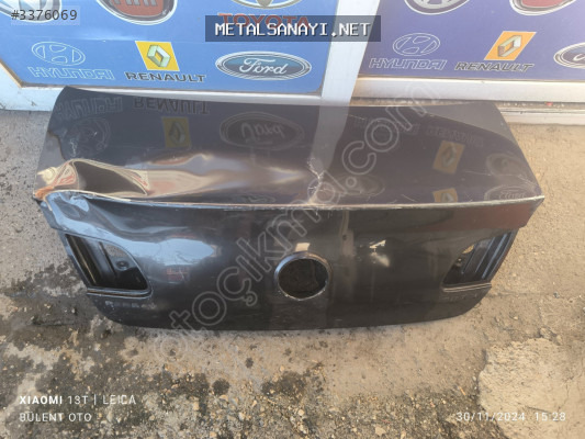 Volkswagen Passat B6 bagaj kapağı orijinal çıkma