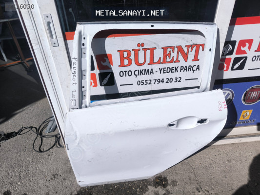 Peugeot 208 sol arka kapı orijinal