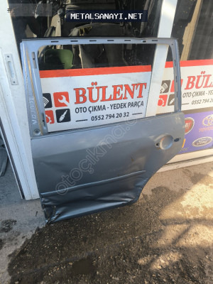 Volkswagen Touran sol arka kapı orijinal çıkma