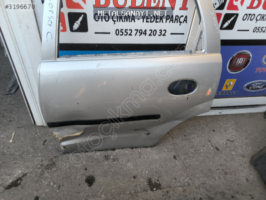 Opel Corsa C sol arka kapı orijinal çıkma