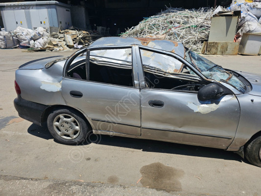 HYUNDAİ ACCENT 1998 YUMURTA KASA SOL ÖN KAPI
