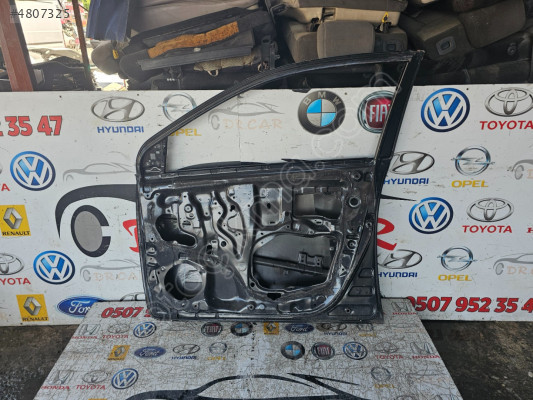 TOYOTA COROLLA YARASA KASA SAĞ ÖN KAPI ORJİNAL ÇIKMA PARÇA
