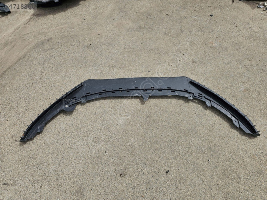 VOLKSWAGEN POLO ÖN TAMPON ALT MUHAFAZA ORJİNAL ÇIKMA 6R0805915B