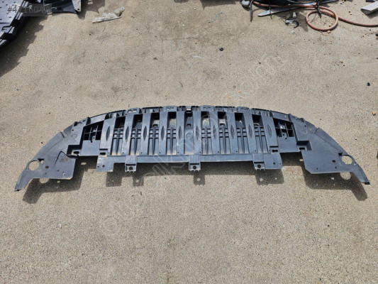 RENAULT MEGANE 3 ÖN TAMPON ALT MUHAFAZA ORJİNAL ÇIKMA 622350007R