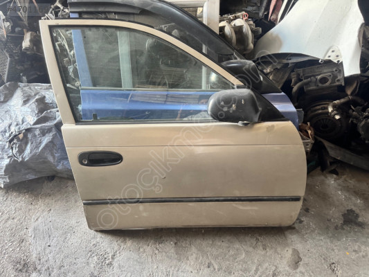 TOYOTA COROLLA A101 KASA SAĞ ÖN KAPI ORJİNAL ÇIKMA PARÇA