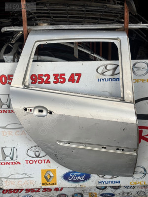 RENAULT CLİO 3 STW SAĞ ARKA KAPI ÇIKMA ORJİNAL PARÇA