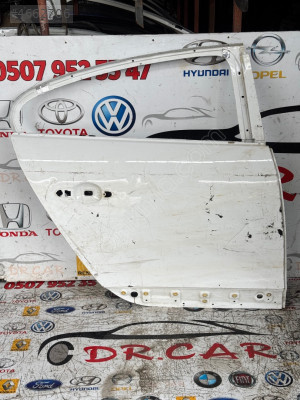 RENAULT FLUENCE SAĞ ARKA KAPI ÇIKMA ORJİNAL AZ HASARLI