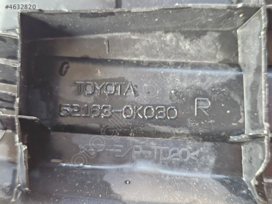 TOYOTA HİLUX SAĞ ARKA TAMPON KÖŞESİ ORJİNAL ÇIKMA 521630K030