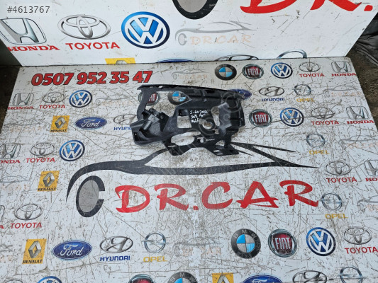 VOLVO S60 V60 13-18 SAĞ FAR ALT BRAKETİ ORJİNAL ÇIKMA 31323841