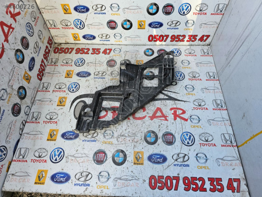 VOLKSWAGEN GOLF 6 2009-2013 FAR ALT BRAKETİ ORJİNAL ÇIKMA PARÇA