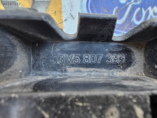 SKODA SUPERB 15-19 SOL ARKA TAMPON BRAKETİ ORJİNAL 3V5807393