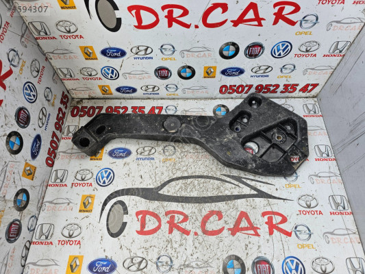 RENAULT TRAFİC 3 ÖN PANEL BAĞLANTI BRAKETİ ORJİNAL 625006416R