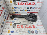 RENAULT TRAFİC 3 ÖN PANEL BAĞLANTI BRAKETİ ORJİNAL 625006416R