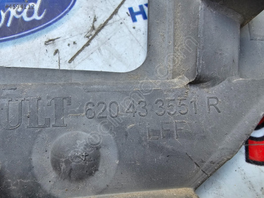 RENAULT MEGANE 4 SAĞ-SOL ÖN TAMPON BRAKETİ ORJİNAL 620433551R