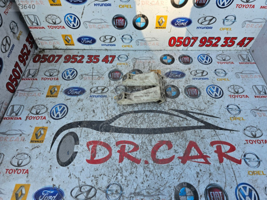 PEUGEOT 307 SAĞ ARKA CAM BRAKETİ ORJİNAL ÇIKMA 9634458280 4.