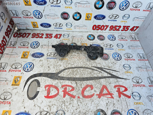 RENAULT CLİO 5 SOL ARKA TAMPON BRAKETİ ORJİNAL 850455804R 4.