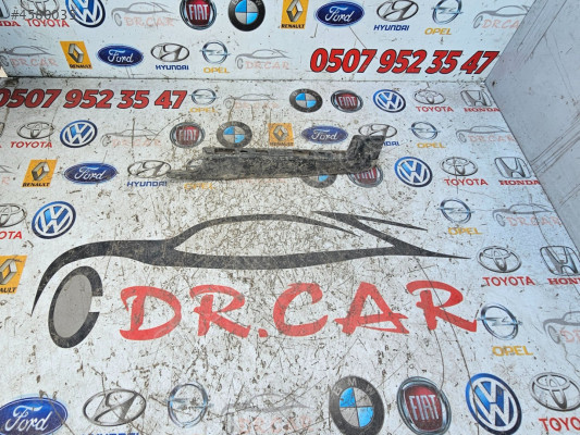 TOYOTA YARİS 15-21 ÇAMURLUK BRAKETİ ORJİNAL ÇIKMA 538520D030 4.