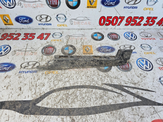 TOYOTA YARİS 15-21 ÇAMURLUK BRAKETİ ORJİNAL ÇIKMA 538520D030 4.