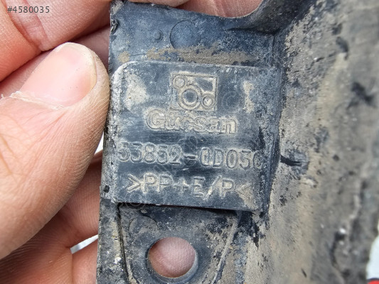 TOYOTA YARİS 15-21 ÇAMURLUK BRAKETİ ORJİNAL ÇIKMA 538520D030 4.