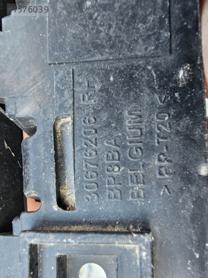 VOLVO S40 SAĞ ARKA TAMPON BRAKETİ ORJİNAL ÇIKMA PARÇA 30676206 4