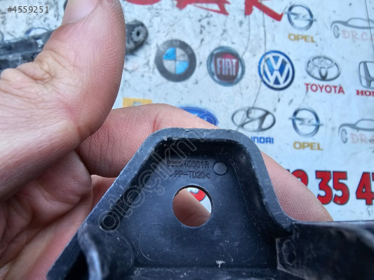 RENAULT MEGANE 3 FLUENCE ÖN TAMPON BRAKETİ ORJİNAL 620940001R 1.