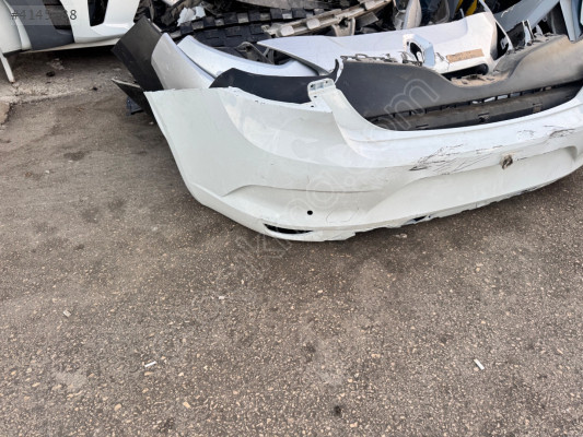 RENAULT MEGANE 4 ARKA TAMPON ÇIKMA ORJİNAL