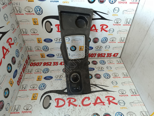 DACİA DUSTER 2018 ORTA KONSOL KAPAĞI ORİJİNAL ÇIKMA 969124296R