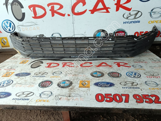 PEUGEOT RİFTER 2019-22 ÖN TAMPON ORTA IZGARA ORİJİNAL 9816882180