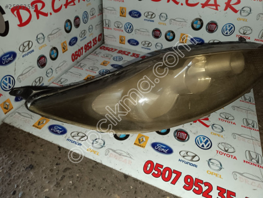 FORD FİESTA SAĞ FAR 2008 ÜSTÜ ÇIKMA PARÇA