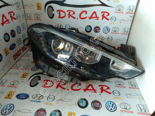 FİAT EGEA MERCEKLİ SAĞ ÖN FAR ÇIKMA PARÇA