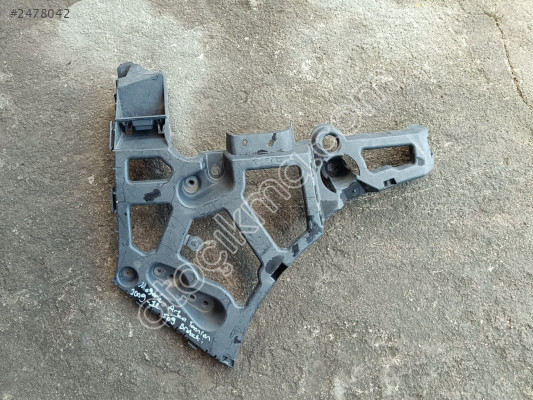 RENAULT MEGANE 3 2009-12 SAĞ ARKA TAMPON BRAKETİ ÇIKMA PARÇA