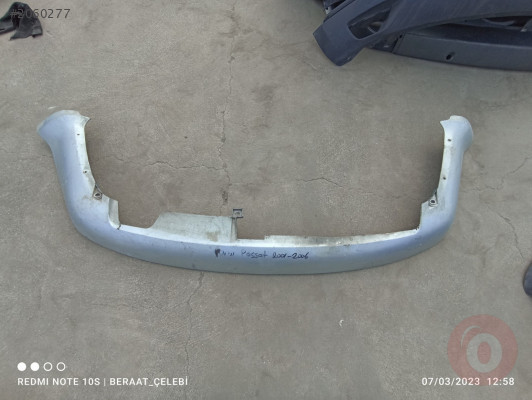 VOLKSWAGEN PASSAT 2001-06 ARKA TAMPON SPOLİERİ ÇIKMA PARÇA