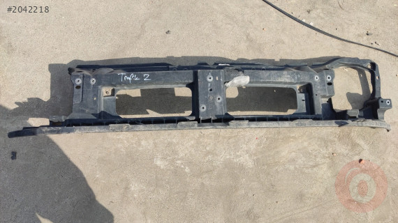 RENAULT TRAFİC 2 ÖN PANEL ÇIKMA PARÇA