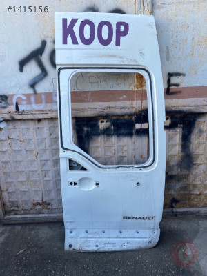 RENAULT MASTER 3 SAĞ ARKA BAGAJ KAPAĞI