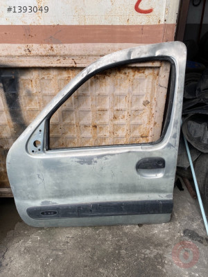 RENAULT KANGOO SOL ÖN KAPI AZ HASARLI GRİ